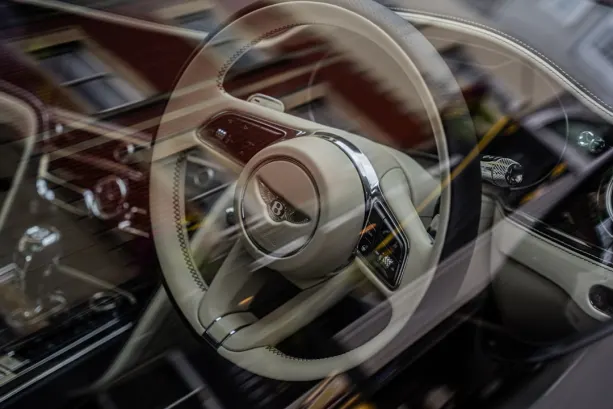 카지노 빅썬더 슬롯츠 안드로이드/iOS 앱